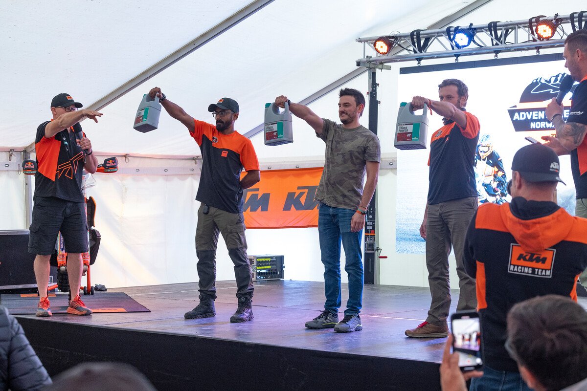 Prize ceremony on the main stage at Kvitfjell