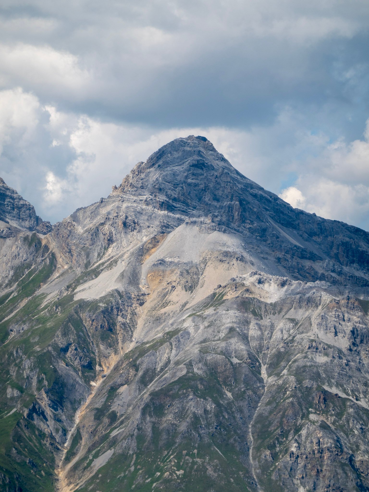 Lake Como lakeshore, village and mountains, Sony RX100 VII